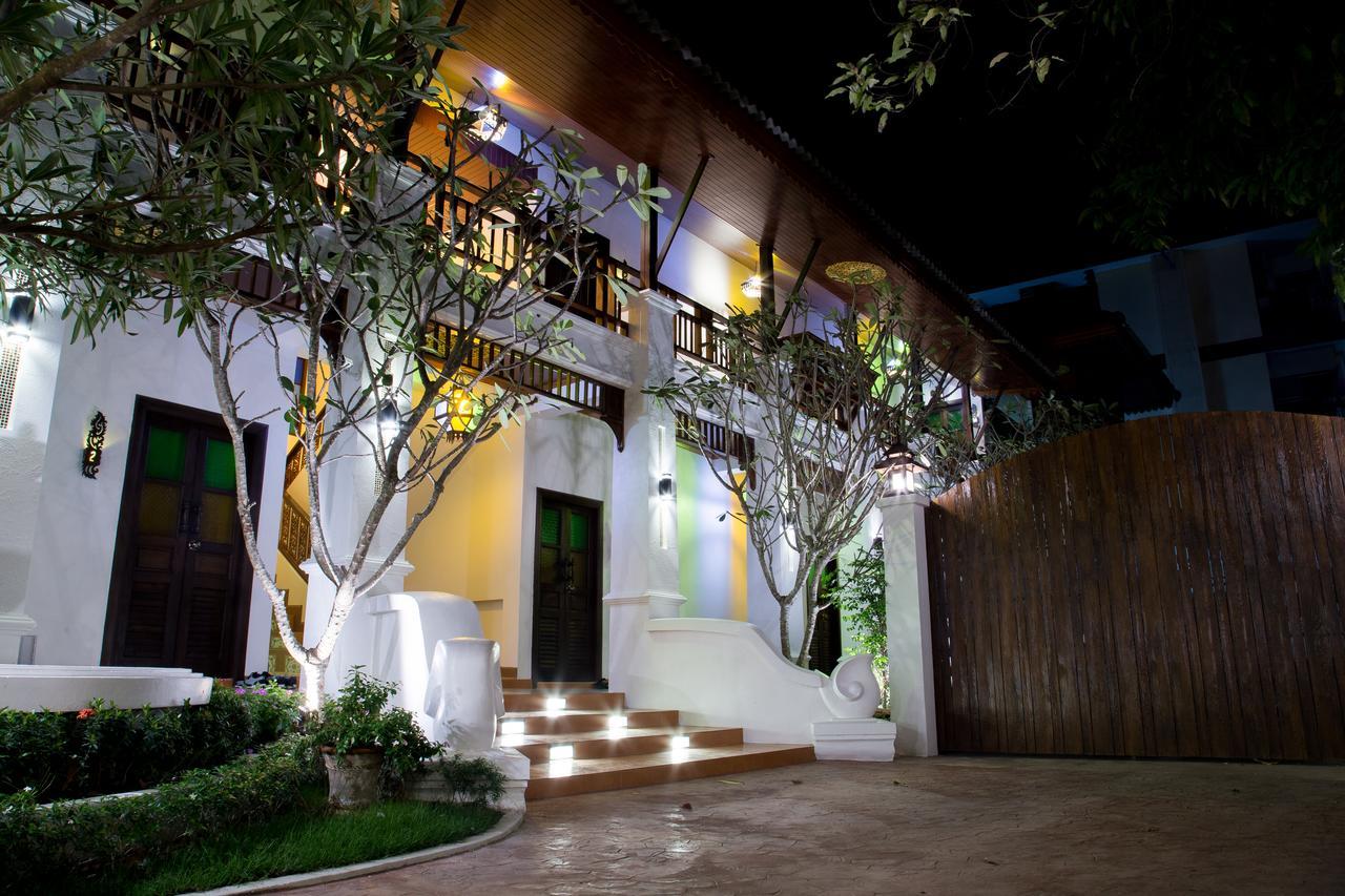 Отель I Lanna House Чиангмай Экстерьер фото