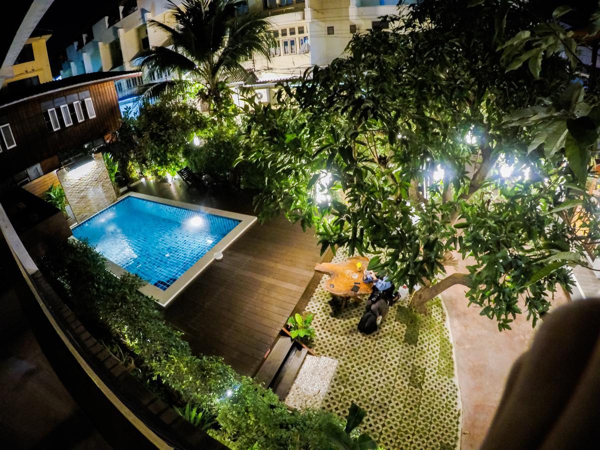 Отель I Lanna House Чиангмай Экстерьер фото
