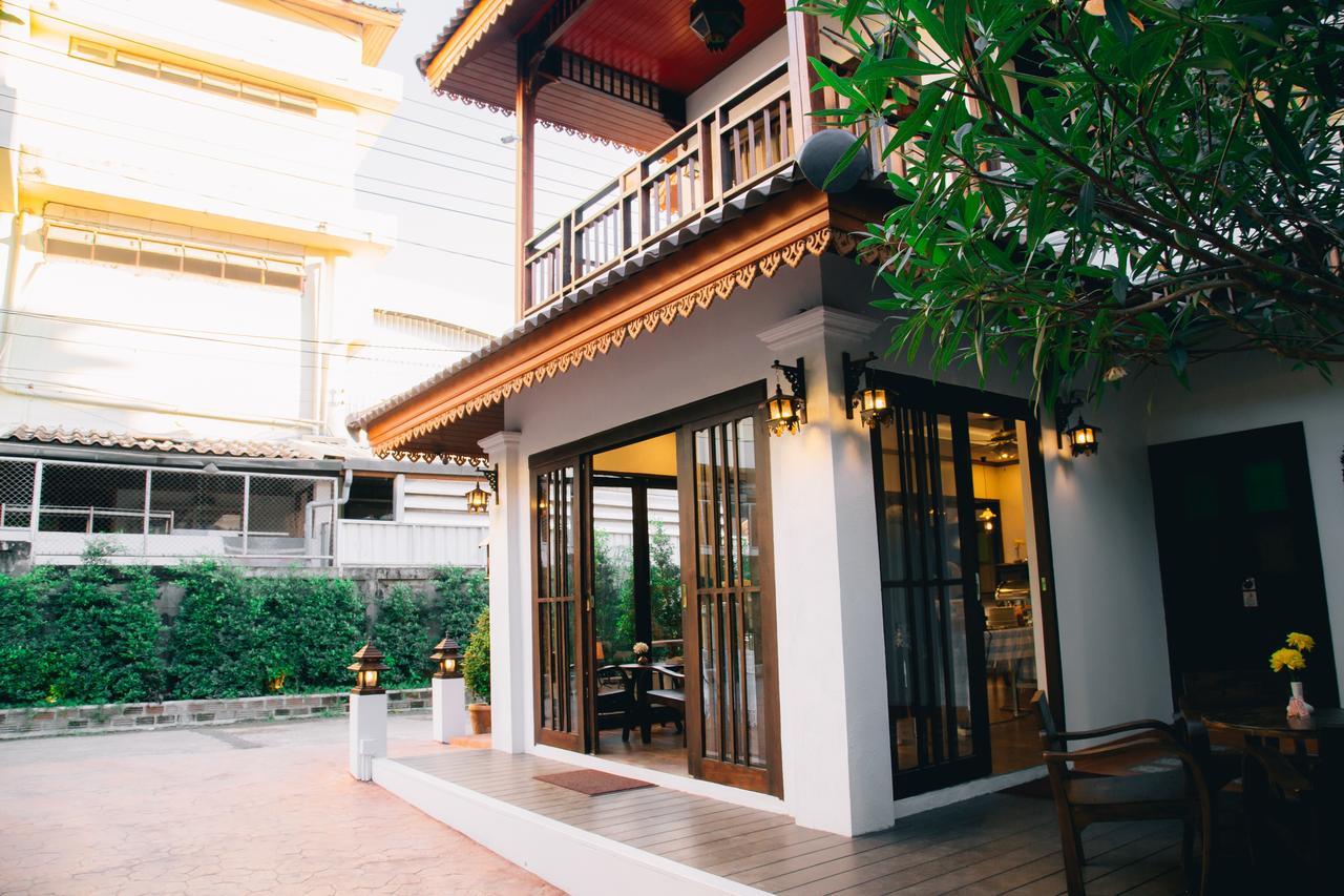 Отель I Lanna House Чиангмай Экстерьер фото