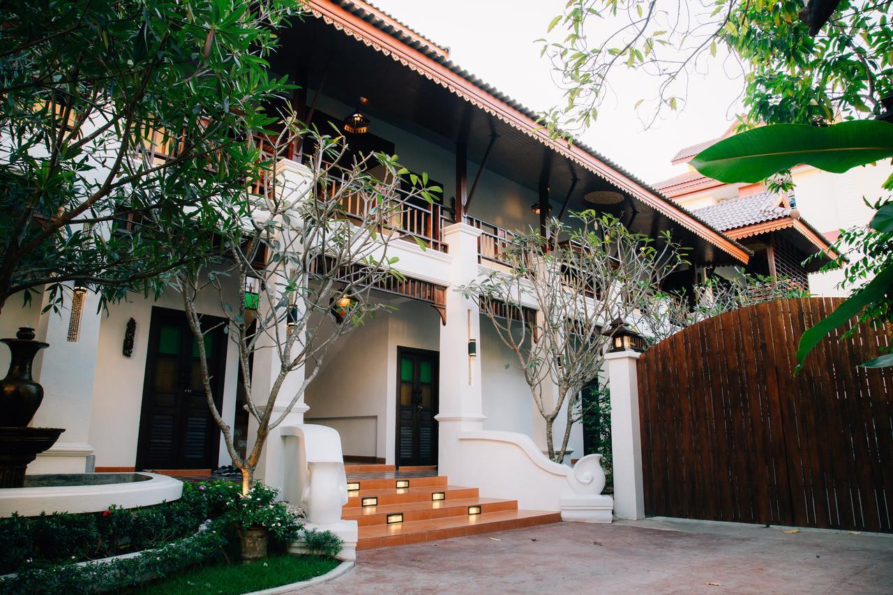 Отель I Lanna House Чиангмай Экстерьер фото