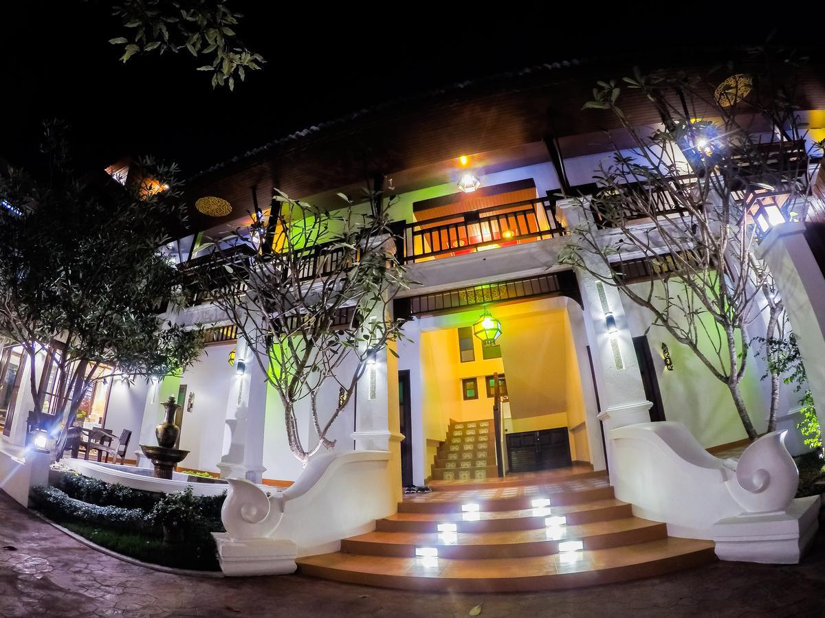 Отель I Lanna House Чиангмай Экстерьер фото